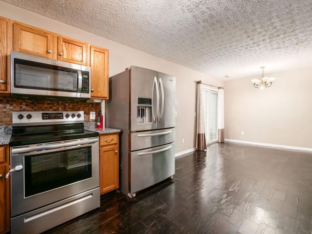 8749 Olenmead Drive, Lewis Center, OH 43035