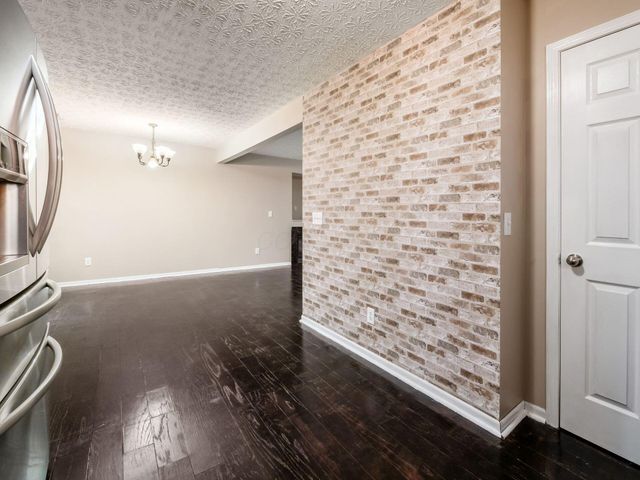 8749 Olenmead Drive, Lewis Center, OH 43035