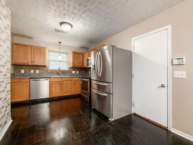 8749 Olenmead Drive, Lewis Center, OH 43035