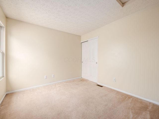 8749 Olenmead Drive, Lewis Center, OH 43035