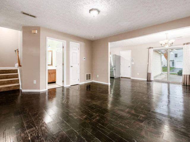 8749 Olenmead Drive, Lewis Center, OH 43035