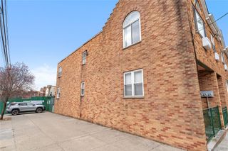 3101 42nd Street, Astoria, NY 11103