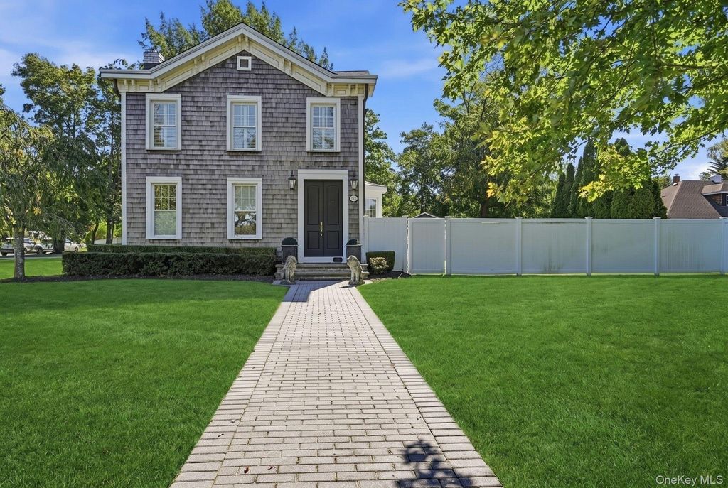 354 Middle Road, Bayport, NY 11705 — photo 3