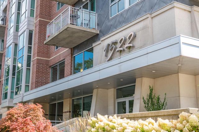 1522 N Prospect AVENUE #301, Milwaukee, WI 53202