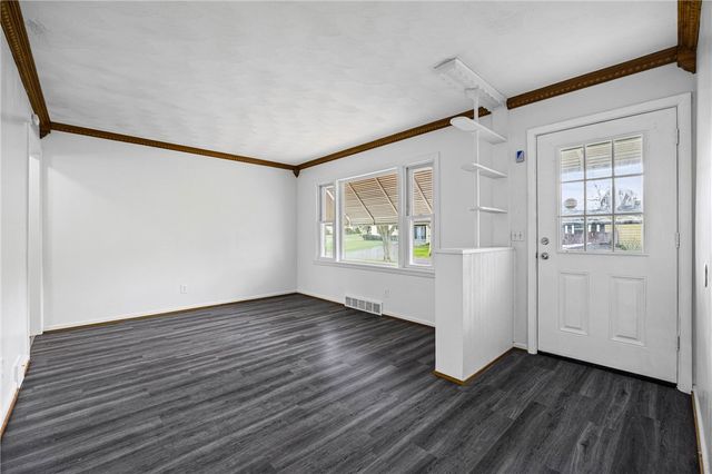 292 Knapp Avenue, Irondequoit, NY 14609