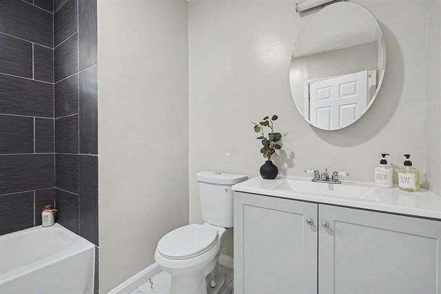79 N Sanford Street, Pontiac, MI 48342
