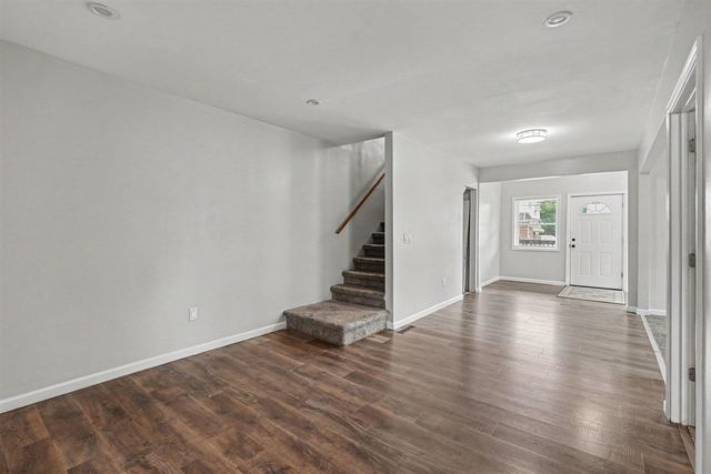 79 N Sanford Street, Pontiac, MI 48342
