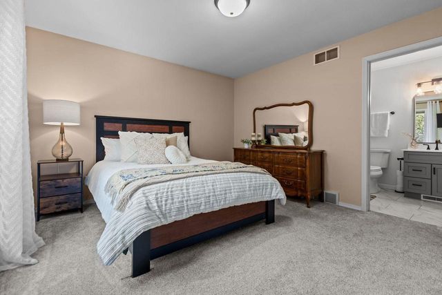 1841 S SEMINOLE ROAD, Appleton, WI 54914