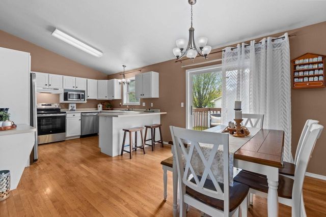 1841 S SEMINOLE ROAD, Appleton, WI 54914