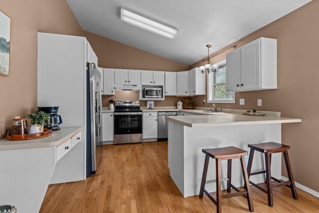 1841 S SEMINOLE ROAD, Appleton, WI 54914