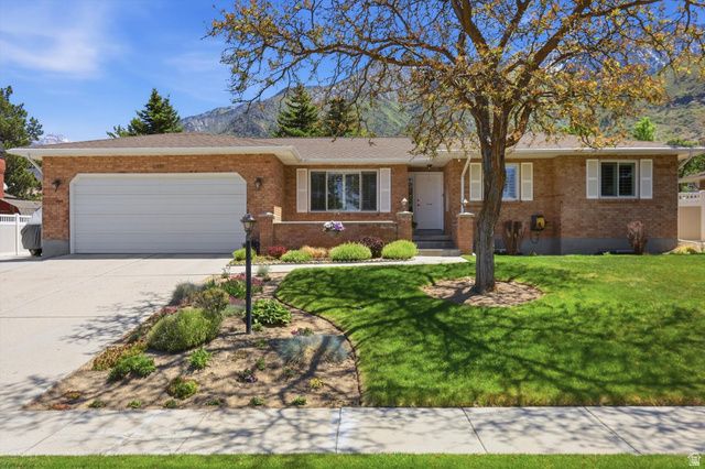 11499 S HIGH MOUNTAIN DR, Sandy, UT 84092