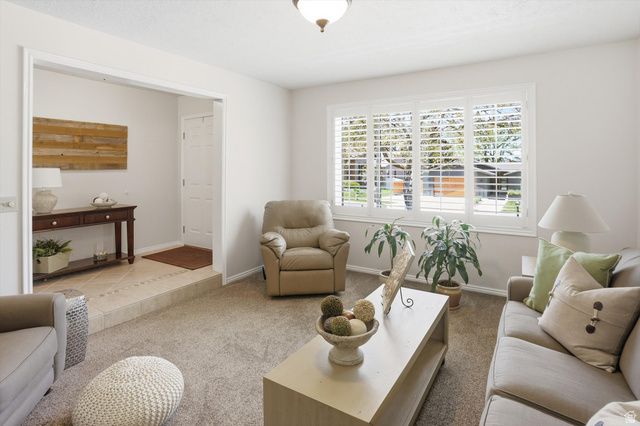 11499 S HIGH MOUNTAIN DR, Sandy, UT 84092