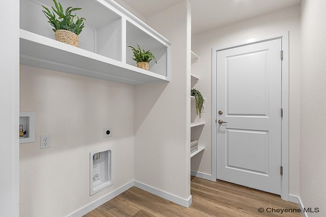 2102 PACK SADDLE RD, Cheyenne, WY 82007