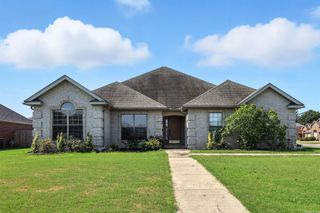 308 Country Club Parkway, Maumelle, AR 72113