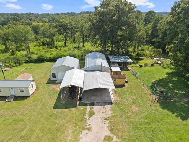 532 CR 1312, Pittsburg, TX 75686