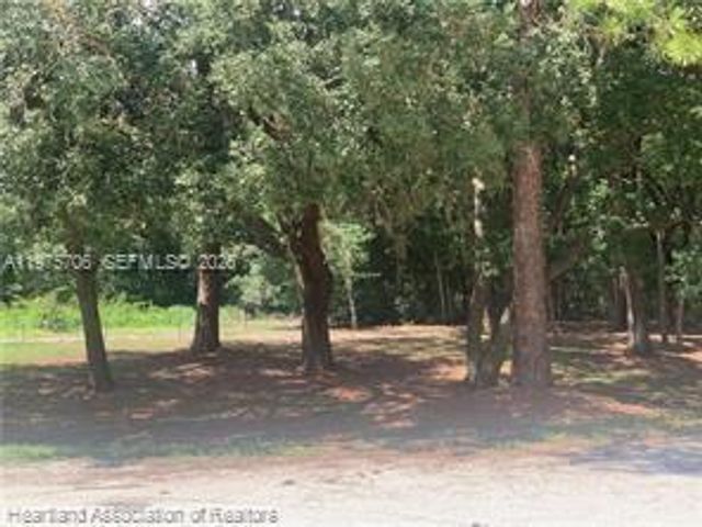 2326 W Barben Road, Avon Park, FL 33825