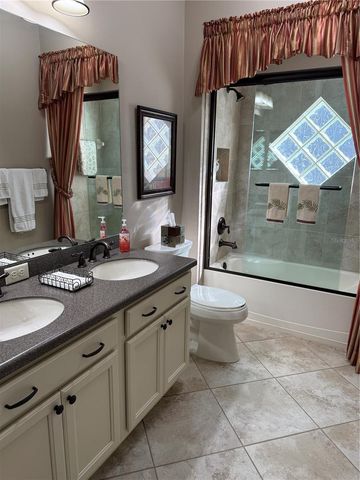 8293 BRIDGEPORT BAY CIRCLE, Mount Dora, FL 32757