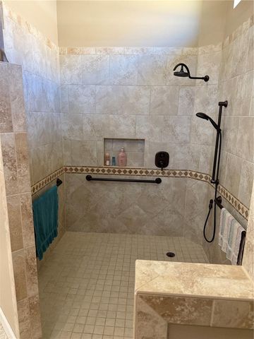 8293 BRIDGEPORT BAY CIRCLE, Mount Dora, FL 32757