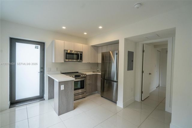 1971 Bay Dr 110, Miami Beach, FL 33141