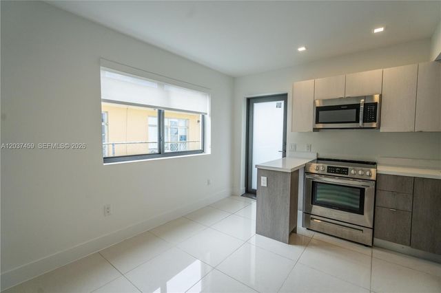 1971 Bay Dr 110, Miami Beach, FL 33141
