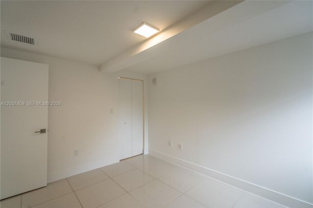 1971 Bay Dr 110, Miami Beach, FL 33141