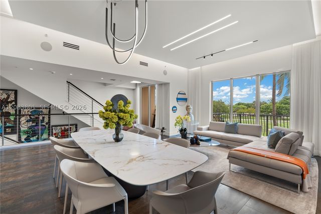 3501 N Ocean Dr V5, Hollywood, FL 33019