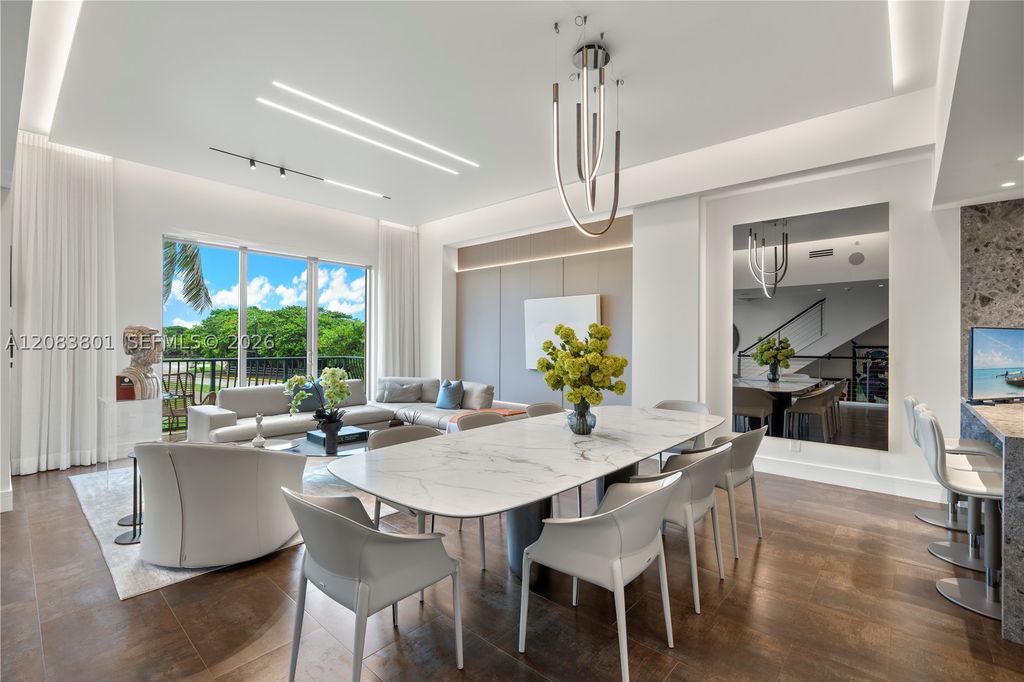 3501 N Ocean Dr V5, Hollywood, FL 33019