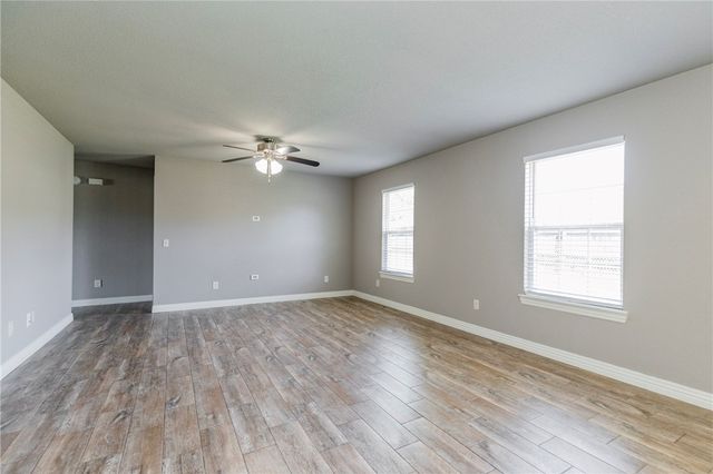 700 Ponderosa Street, Centerton, AR 72719
