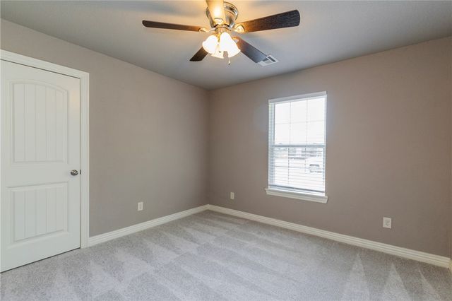 700 Ponderosa Street, Centerton, AR 72719