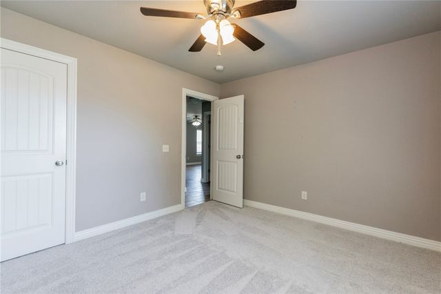 700 Ponderosa Street, Centerton, AR 72719