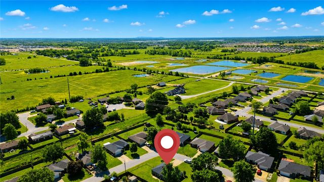 700 Ponderosa Street, Centerton, AR 72719
