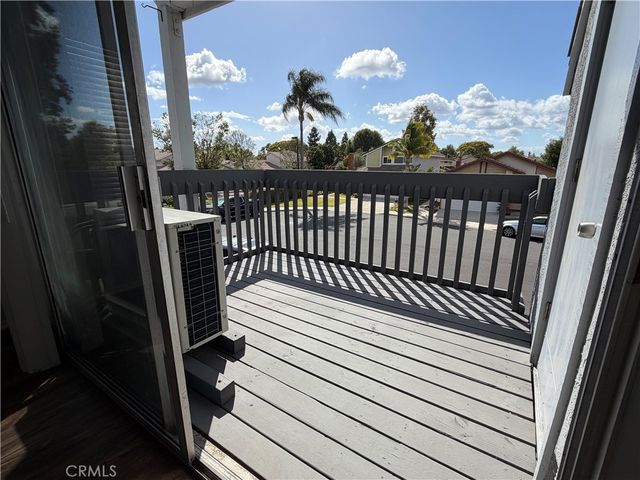 29 Autumn Oak, Irvine, CA 92604