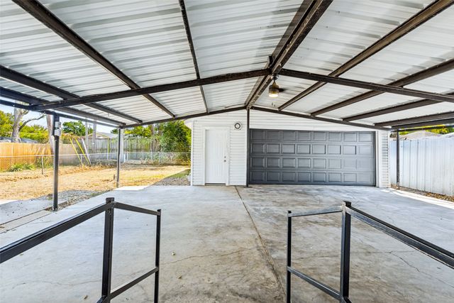 8522 Del Monte Drive, Dallas, TX 75217