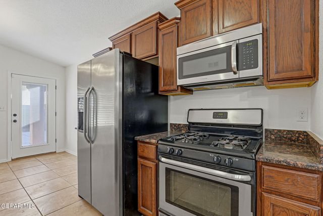 14350 S CAVE Avenue, El Paso, TX 79938