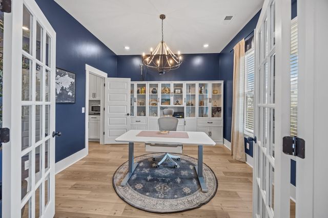 643 Blueway Avenue, Summerville, SC 29486