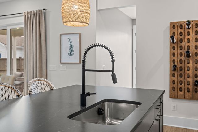 643 Blueway Avenue, Summerville, SC 29486