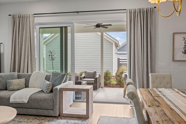 643 Blueway Avenue, Summerville, SC 29486