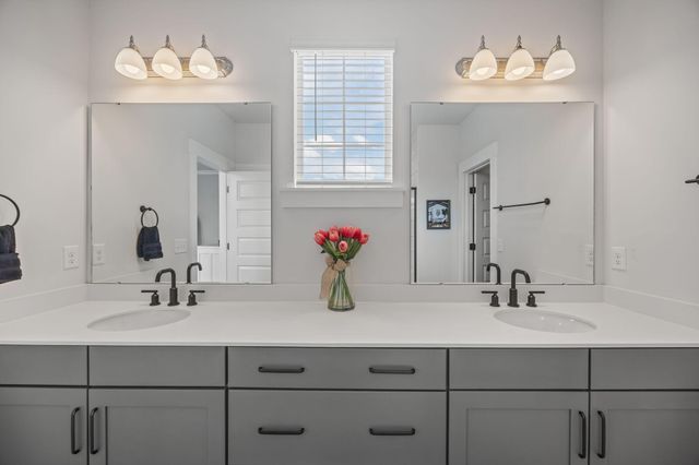 643 Blueway Avenue, Summerville, SC 29486