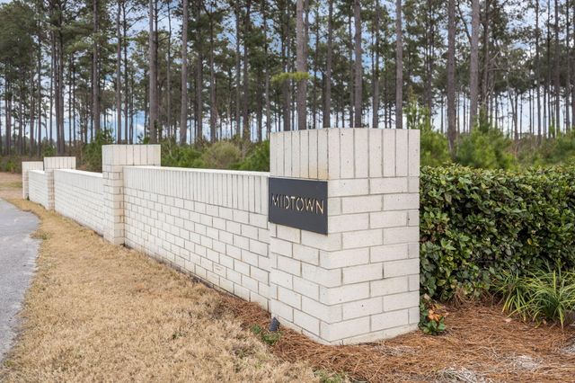 643 Blueway Avenue, Summerville, SC 29486