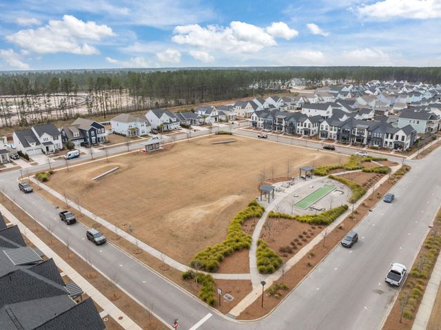 643 Blueway Avenue, Summerville, SC 29486