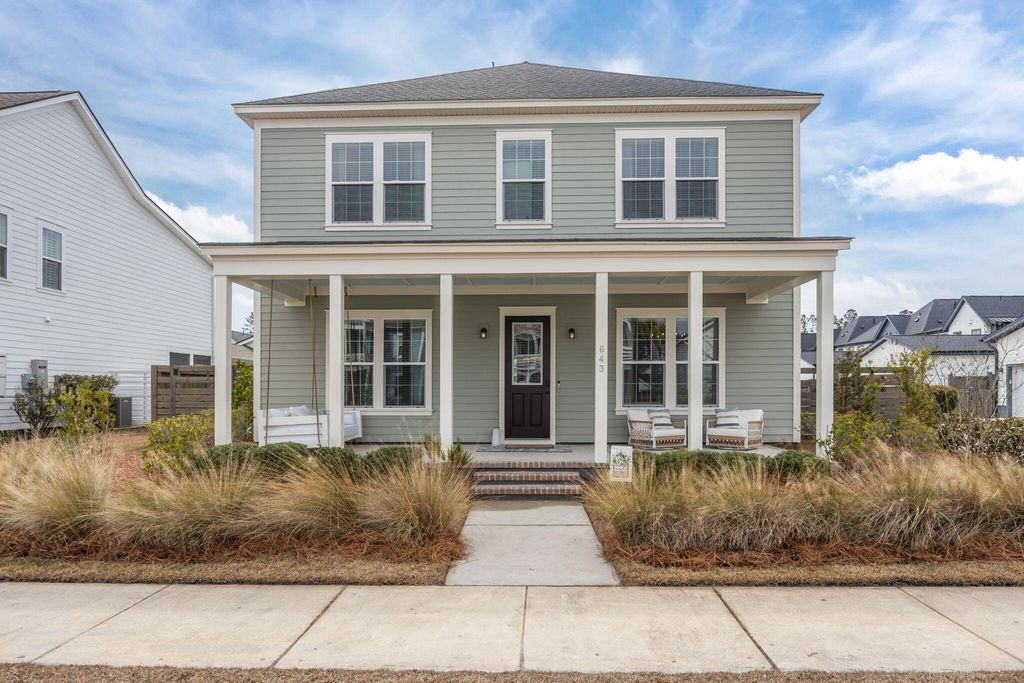 643 Blueway Avenue, Summerville, SC 29486