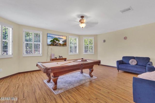 636 KEAGLE Road, Socorro, TX 79927