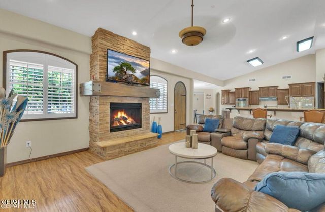 636 KEAGLE Road, Socorro, TX 79927