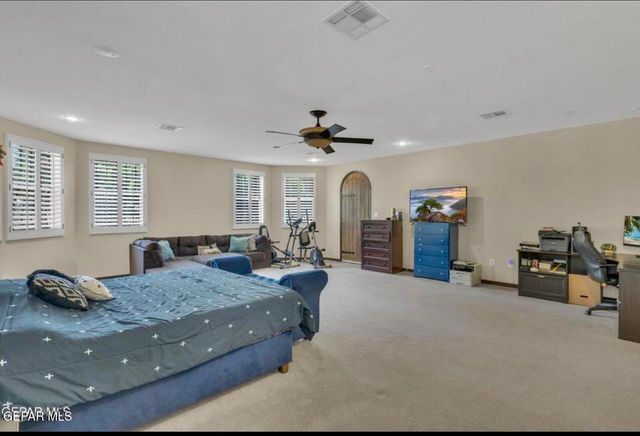 636 KEAGLE Road, Socorro, TX 79927