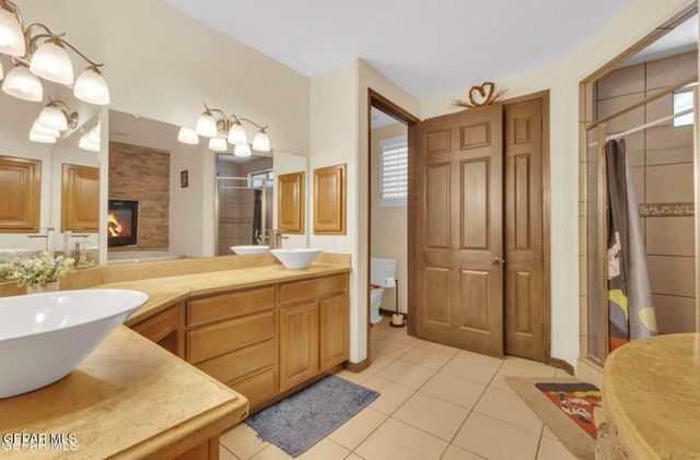 636 KEAGLE Road, Socorro, TX 79927