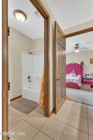 636 KEAGLE Road, Socorro, TX 79927