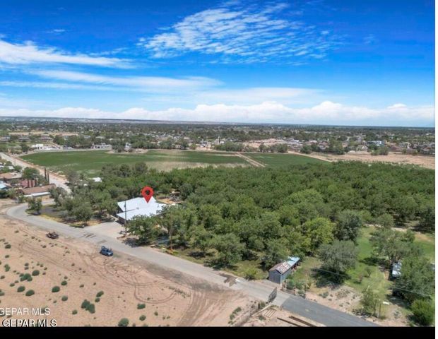 636 KEAGLE Road, Socorro, TX 79927
