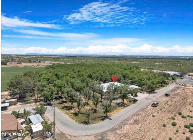 636 KEAGLE Road, Socorro, TX 79927