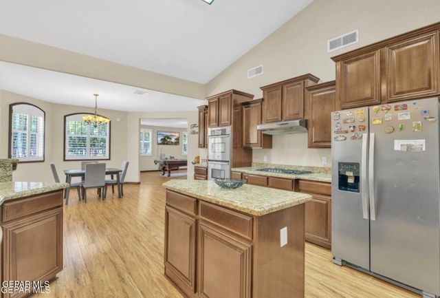 636 KEAGLE Road, Socorro, TX 79927