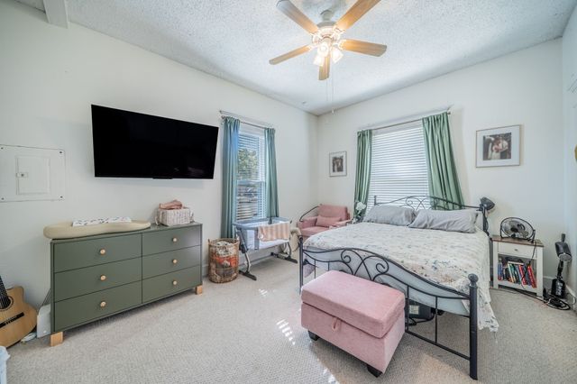 200 Williams Street, Waxahachie, TX 75165